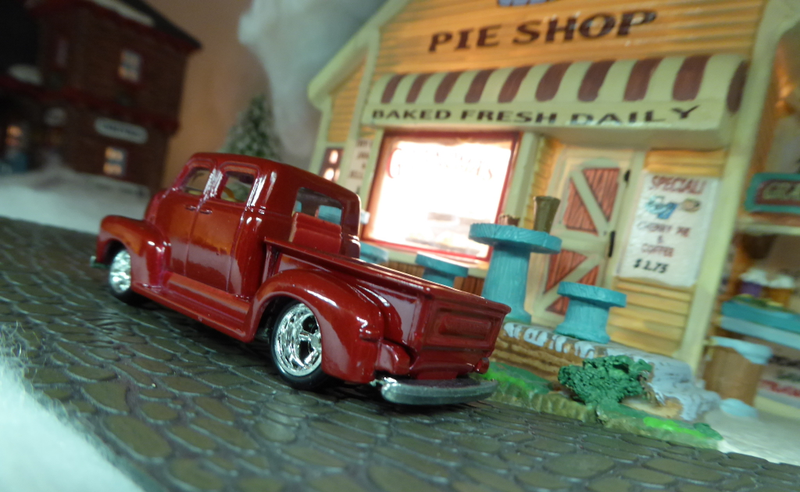 Illustration for article titled Hot Sixty 4th: Truckin' Thursday with a Crew Cab Chevy